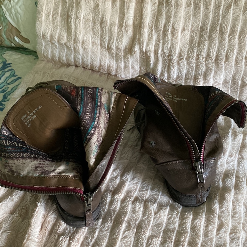 Madden Girl brown Boots size 10 - Picture 8 of 16